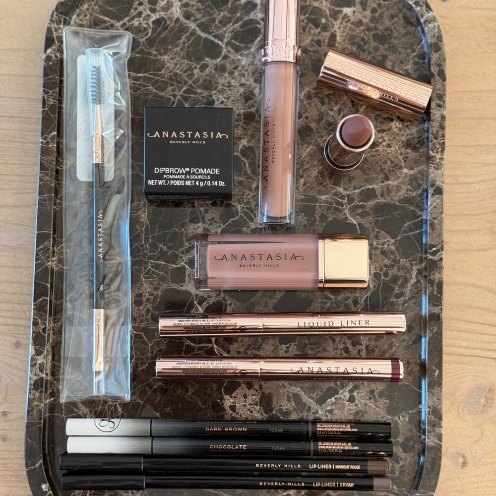 Anastasia Beverly Hills Makeup Bundle- Nude and Brown - Picture 15 of 15